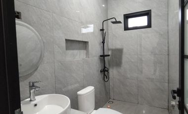 Rumah 2 lantai + rooftop dalam cluster diJagakarsa Jakarta Selatan