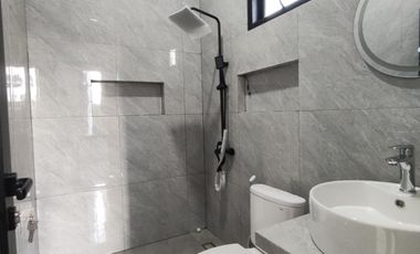 Rumah 2 lantai + rooftop dalam cluster diJagakarsa Jakarta Selatan