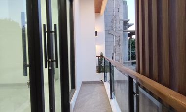 Rumah 2 lantai + rooftop dalam cluster diJagakarsa Jakarta Selatan