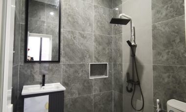 Rumah 2 lantai + rooftop dalam cluster diJagakarsa Jakarta Selatan