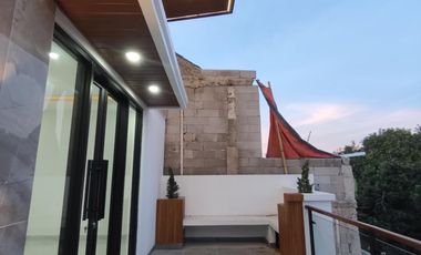 Rumah 2 lantai + rooftop dalam cluster diJagakarsa Jakarta Selatan