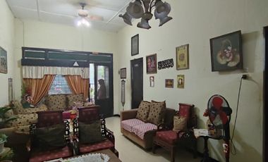 RUMAH HITUNG TANAH 1 MENIT DARI UNAIR DR SUTOMO RAYA KERTAJAYA SURABAY