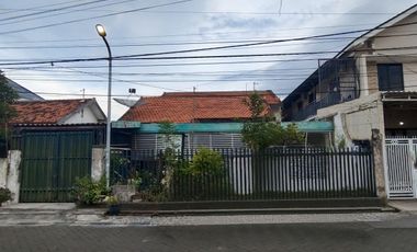 RUMAH HITUNG TANAH 1 MENIT DARI UNAIR DR SUTOMO RAYA KERTAJAYA SURABAY