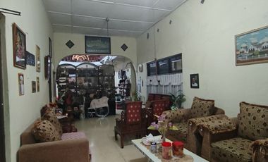 RUMAH HITUNG TANAH 1 MENIT DARI UNAIR DR SUTOMO RAYA KERTAJAYA SURABAY