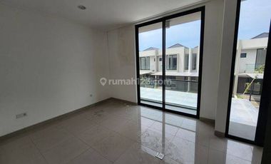 Disewakan rumah pik 2 milenial uk:6x12,5m2 unfurnish harga termurah