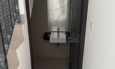 Disewakan rumah pik 2 milenial uk:6x12,5m2 unfurnish harga termurah