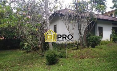 Dijual rumah lama di tubagus ismail bandung, daerah elit