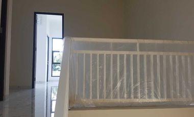 Rumah Siap Huni Bekasi, 2 Lantai Dekat Harapan Indah