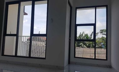 Rumah Siap Huni Bekasi, 2 Lantai Dekat Harapan Indah