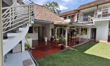 Rumah Klasik Terawat Lok Istimewa Jarang Ada Sayap Riau Bandung