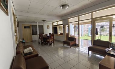 Rumah Klasik Terawat Lok Istimewa Jarang Ada Sayap Riau Bandung