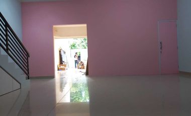 Jual Cepat, Rumah, Asri,SHM, Dekat ke Jalan Raya, Joglo, Jakarta Barat