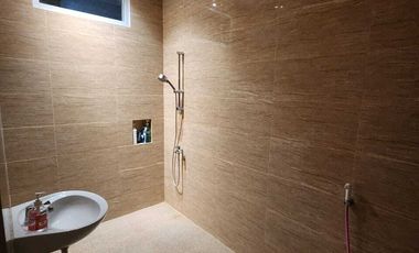 Jual Cepat, Rumah, Asri,SHM, Dekat ke Jalan Raya, Joglo, Jakarta Barat