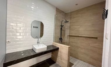 Investasi properti terbaik ada di Bali!!LEE RESIDENCE Villa Bali Cliff di Ungasan, Bali Selatan
Rumah dengan potensi sewa tinggi, lokasi strategis, dan nilai jual terus naik.
💰 Aman, legal, dan menguntungkan.