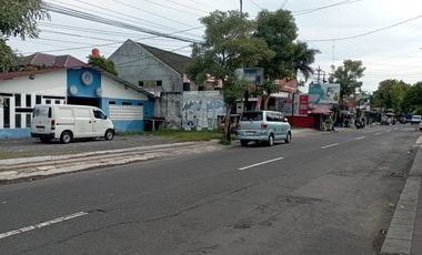 Ruang Usaha / Gudang di Giwangan Dekat Ring Road Selatan