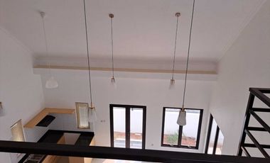 Disewakan Rumah Cantik Halaman Luas Dekat Akses KRL di Bintaro