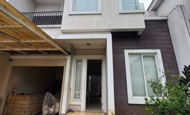 Dijual cepat rumah rapi siap huni di phg  Cluster Chalcedony Serpong
