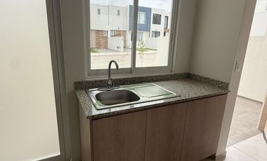 CASA DE UNA PLANTA EN VENTA EN CONDOMINIO PRIVADO AL NORTE DE AGS