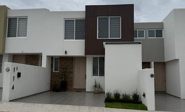 ESTRENA CASA AMPLIA EN RESIDENCIAL AL NORTE DE AGUASCALIENTES
