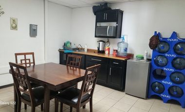 BODEGA COMERCIAL CON OFICINAS AVE. INDUSTRIAS