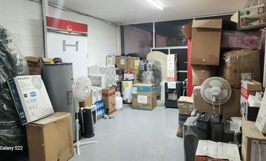 BODEGA COMERCIAL CON OFICINAS AVE. INDUSTRIAS