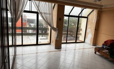 CASA EN VENTA EN AV. FLORES MAGON