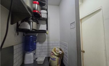 Venta Derecho de Llaves, Comida al paso, Providencia