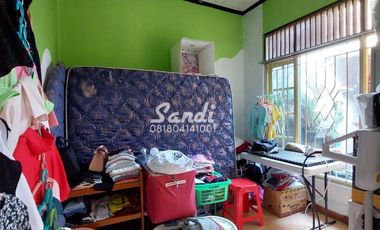 Rumah tepi Jalan Aspal daerah Karangwaru dekat UFO Elektronik