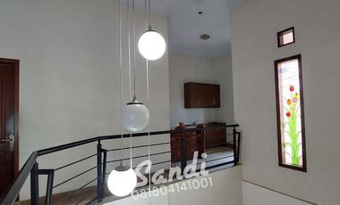Rumah Homestay Luas 400 Meteran dekat SMAN 1 Yogyakarta