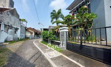Rumah Homestay Luas 400 Meteran dekat SMAN 1 Yogyakarta