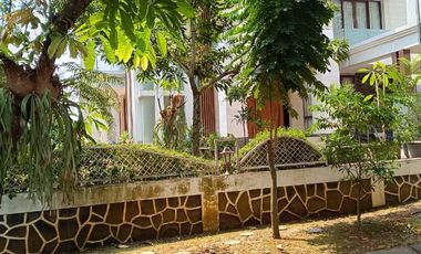 DIJUAL Rumah mewah dlm Komplek Perumaha.n Elite Matoa Jagakarsa Jaksel