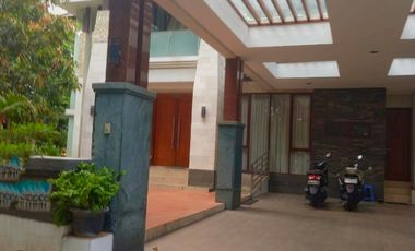 DIJUAL Rumah mewah dlm Komplek Perumaha.n Elite Matoa Jagakarsa Jaksel