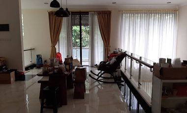 DIJUAL Rumah mewah dlm Komplek Perumaha.n Elite Matoa Jagakarsa Jaksel