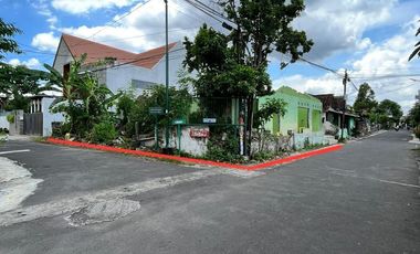 Tanah Premium Area Kota Kodya Wirobrajan Dekat dekat Alfamidi Super