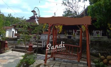 Rumah Makan di Tepi Jalan Raya Gunung Kidul dekat dengan GOA PINDUL