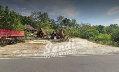 Rumah Makan di Tepi Jalan Raya Gunung Kidul dekat dengan GOA PINDUL