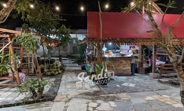 Rumah Makan di Tepi Jalan Raya Gunung Kidul dekat dengan GOA PINDUL