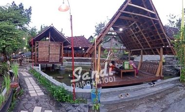 Rumah Makan di Tepi Jalan Raya Gunung Kidul dekat dengan GOA PINDUL
