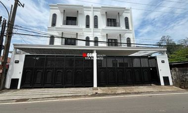 Dijual rumah baru 3 lantai Lokasi Taman Kenten Palembang