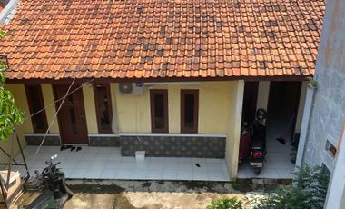 Rumah Mewah 2 Lantai + 2 unit Kontrakan Purwakarta Kota Dijual Murah