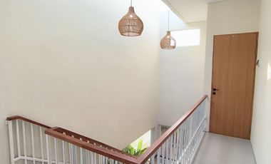 Villa Modern Mewah 2 Lantai dengan Kolam Renang di Ungasan