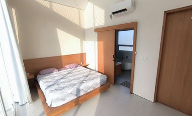 Villa Modern Mewah 2 Lantai dengan Kolam Renang di Ungasan