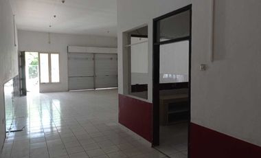 Disewakan Rumah 2 lantai di Pacar Kembang Surabaya