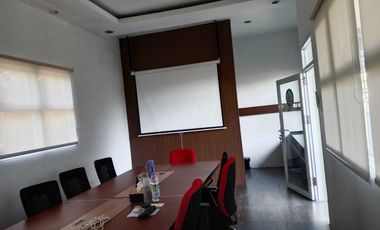 Dijual Rumah Luxury Tengah Kota