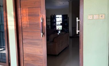 Dijual Rumah Luxury Tengah Kota