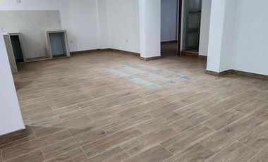 VENTA DE DEPARTAMENTO EN CAJAMARCA EN LARRY JHONSON 2DO PISO INTERIOR