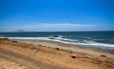 VENTA DE TERRENO FRENTE AL MAR EN HUACHO