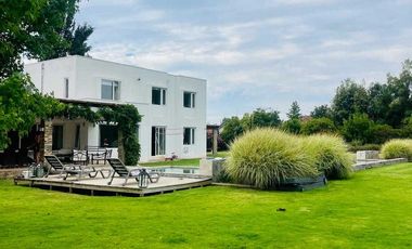 Casa en arriendo en TALAGANTE