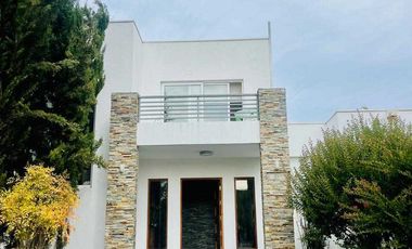 Casa en arriendo en TALAGANTE