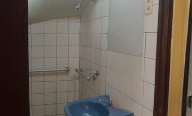 ¡AMPLIA CASA EN ALQUILER – IDEAL PARA NEGOCIOS O FAMILIA NUMEROSA!